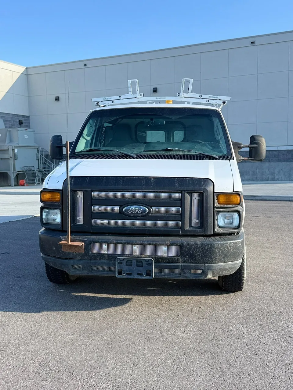 Ford Cargo Van 2010 photo 3
