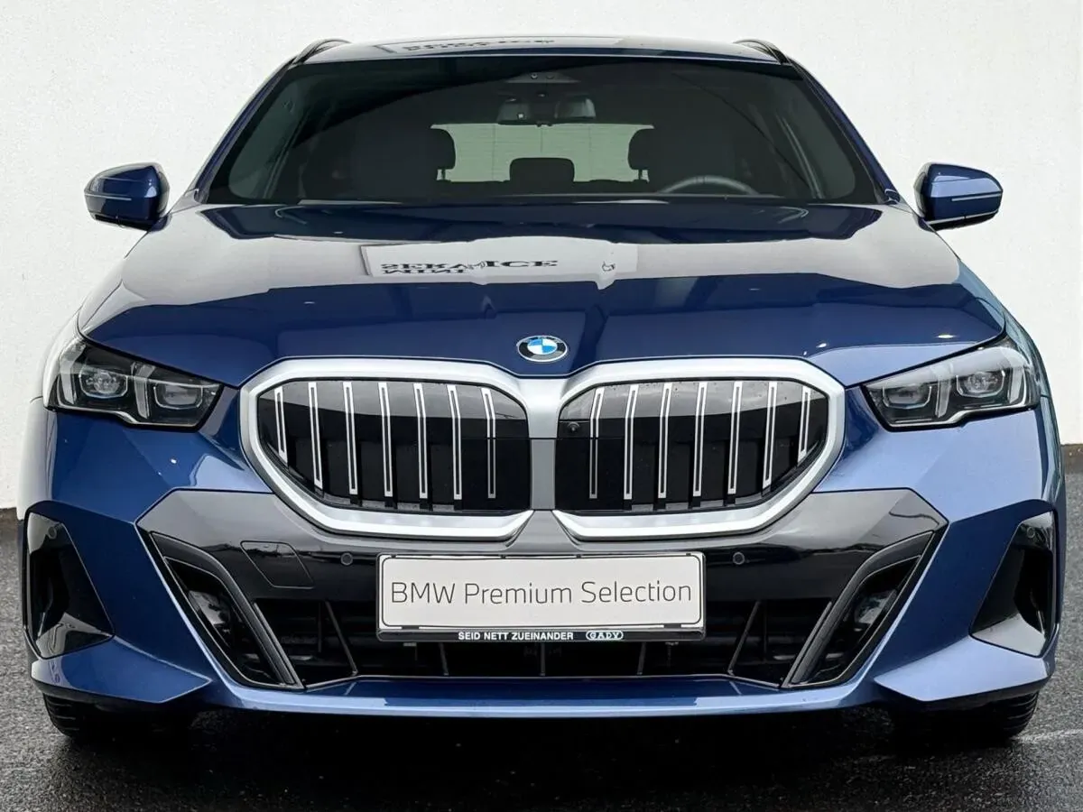 BMW 5 Series 2025 photo 2