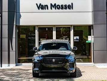 Jaguar E-Pace 2023 photo 2