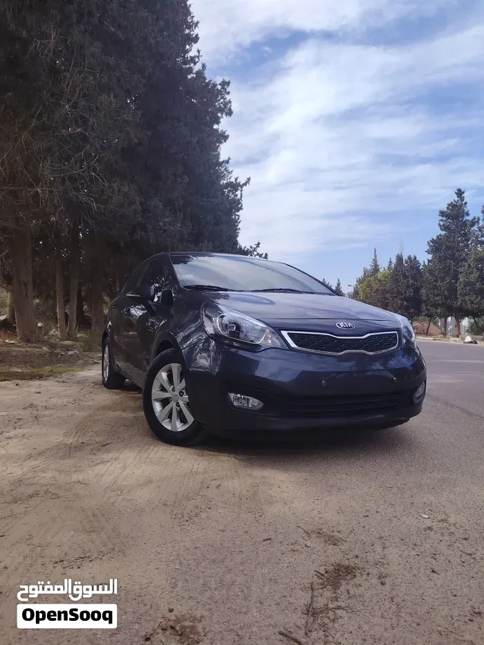 Kia Pride 2014 photo 2