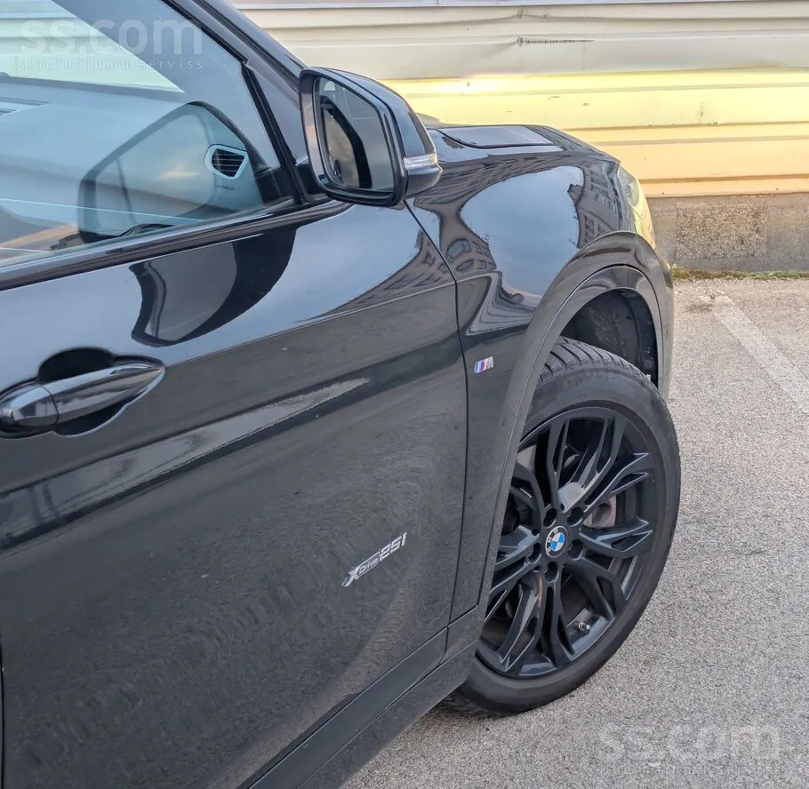 BMW X1 2017 photo 3