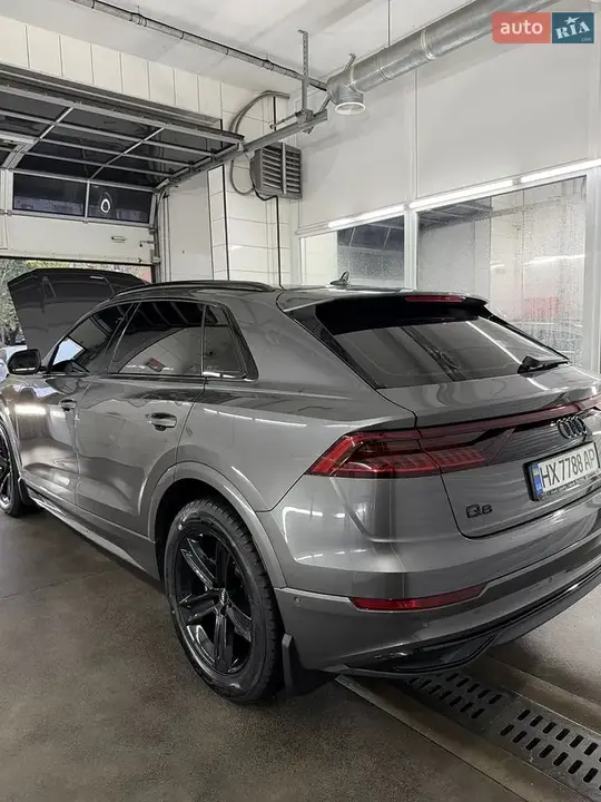 Audi Q8 2019 photo 5