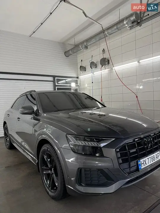 Audi Q8 2019 photo 2