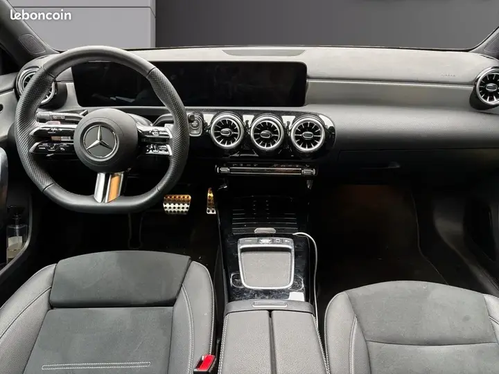 Mercedes-Benz A-Class 2025 photo 2