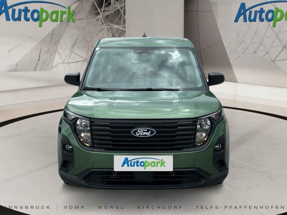 Ford Tourneo Courier 2026 photo 2