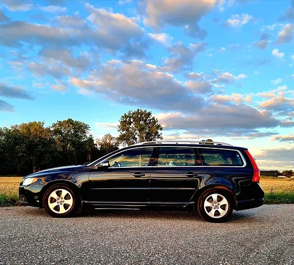 Volvo V70 2009 photo 4