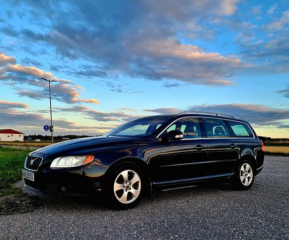Volvo V70 2009 photo 3