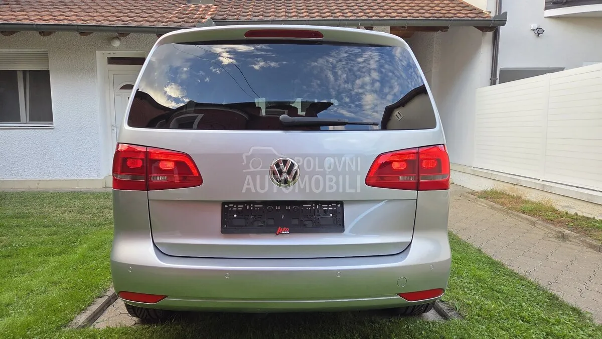 Volkswagen Touran 2014 photo 4