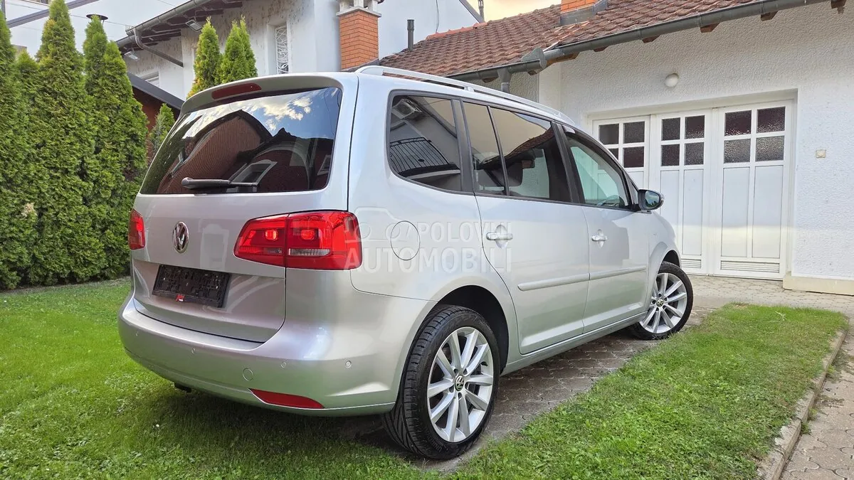 Volkswagen Touran 2014 photo 3