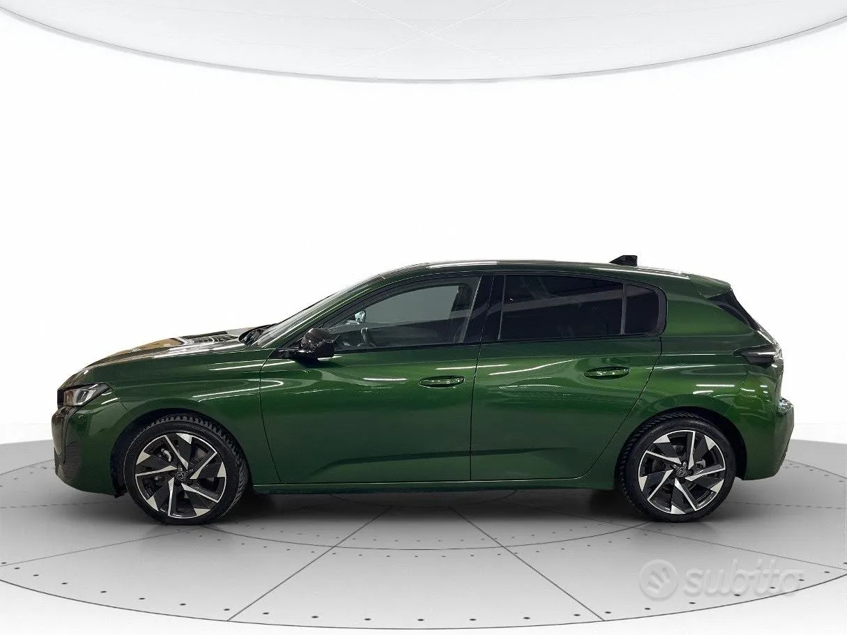 Peugeot 308 2023 photo 2