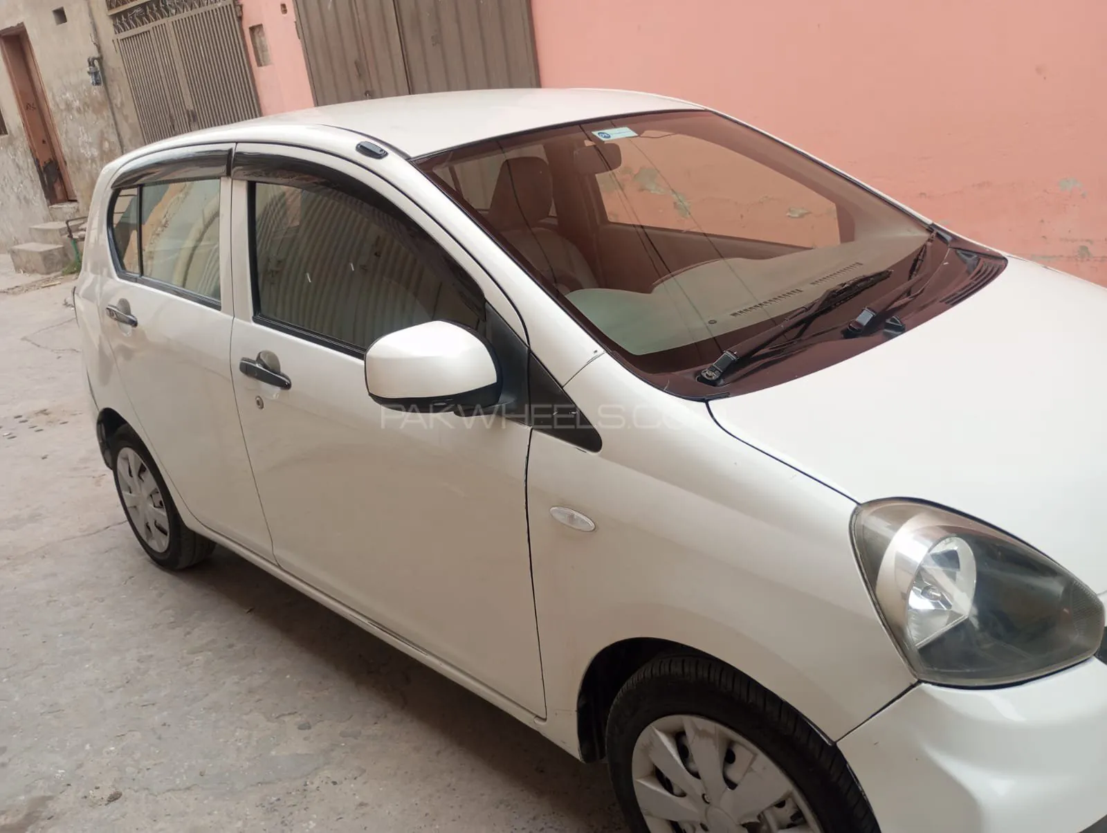 Daihatsu Mira