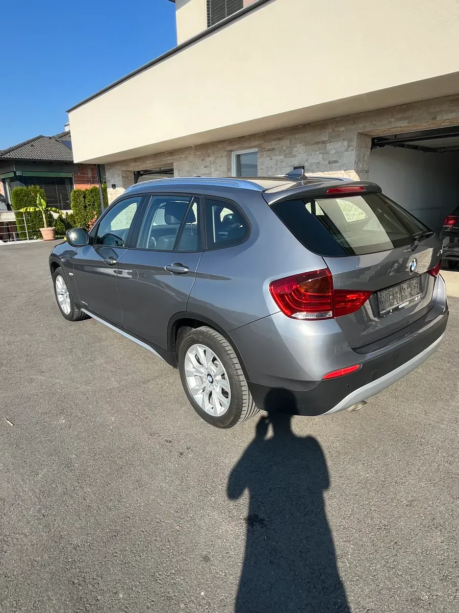 BMW X1 2011 photo 3