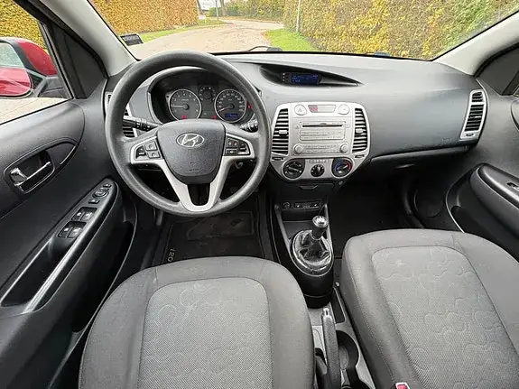 Hyundai I20 2011 photo 4