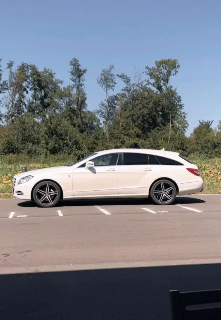 Mercedes-Benz Cls-Class