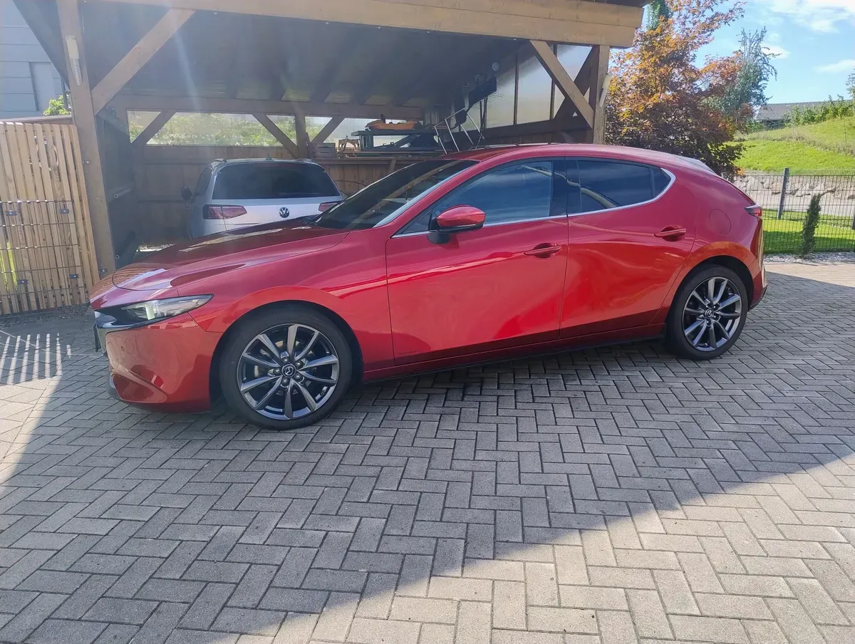 Mazda Mazda3 2020 photo 2