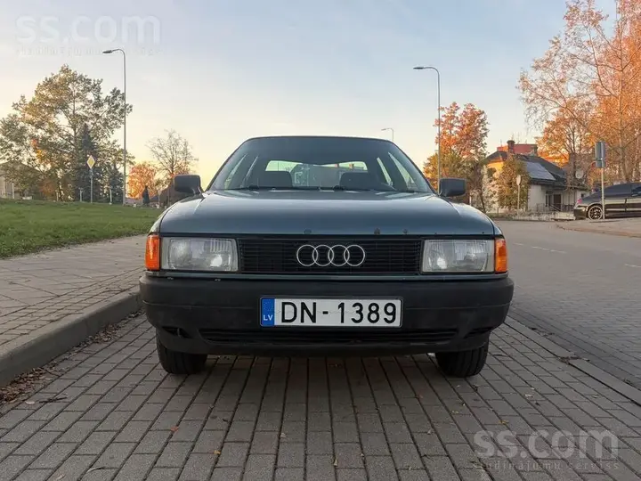 Audi 80 1986 photo 2