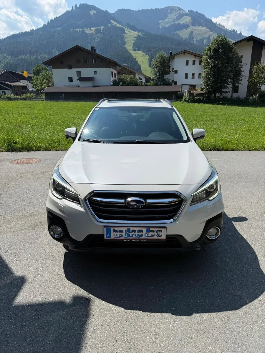 Subaru Outback 2019 photo 2