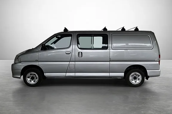 Toyota Hiace 2007 photo 4