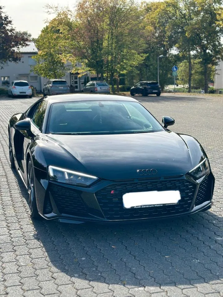 Audi R8