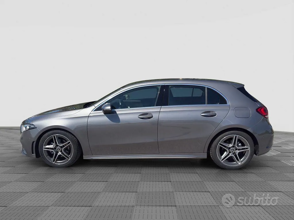 Mercedes-Benz A 180 2022 photo 2