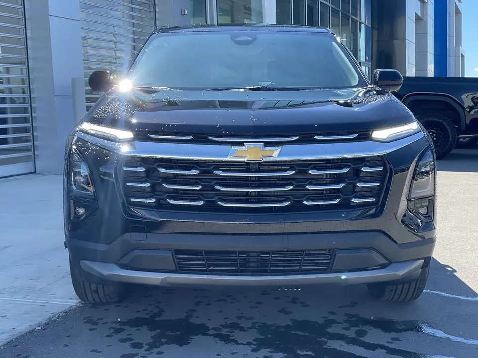 Chevrolet Equinox 2026 photo 2