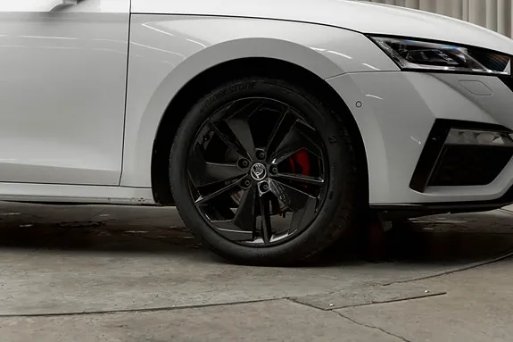 Skoda Octavia Rs 2023 photo 5