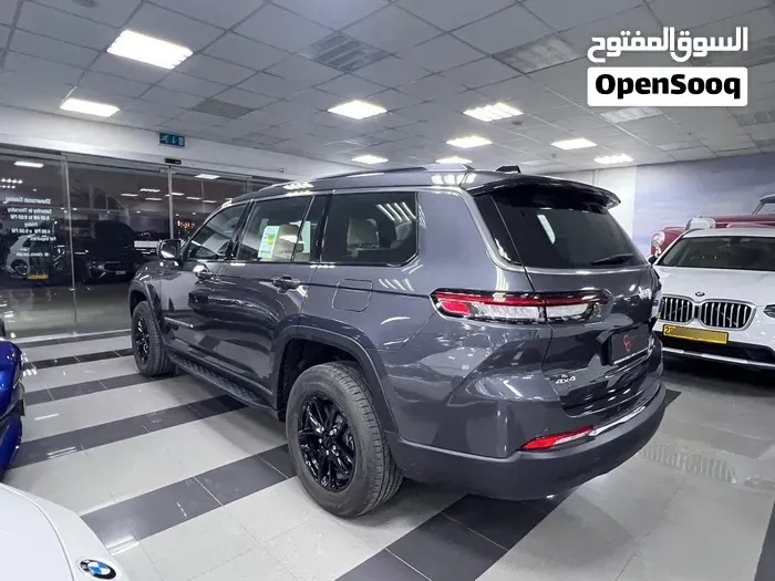 Jeep Grand Cherokee 2025 photo 3