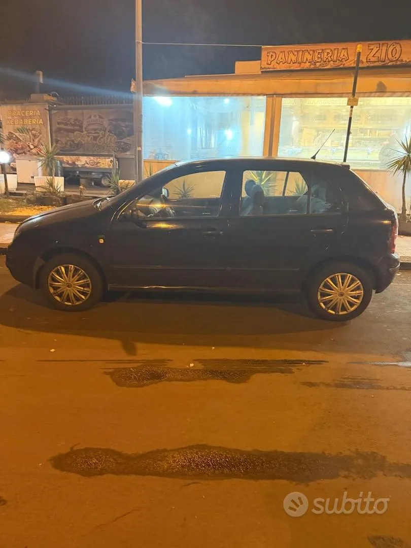 Skoda Fabia 2000 photo 5