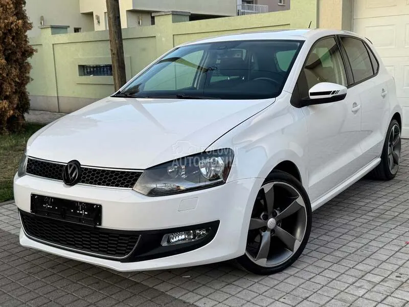 Volkswagen Polo 2010 photo 5