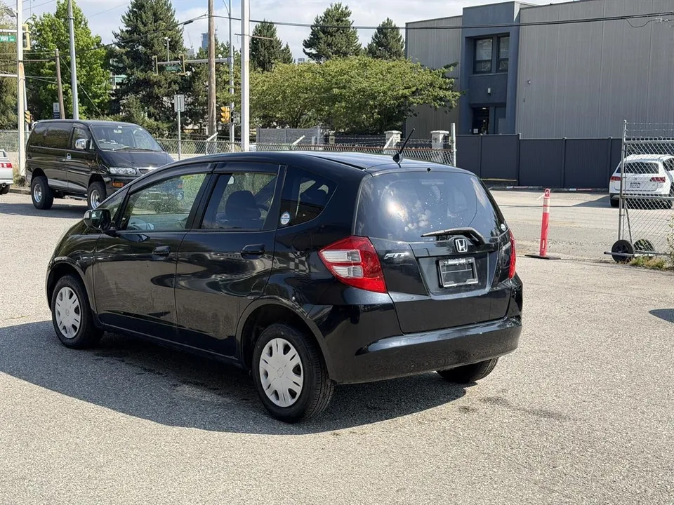 Honda Fit 2010 photo 4