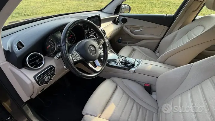 Mercedes-Benz Glc 2016 photo 4