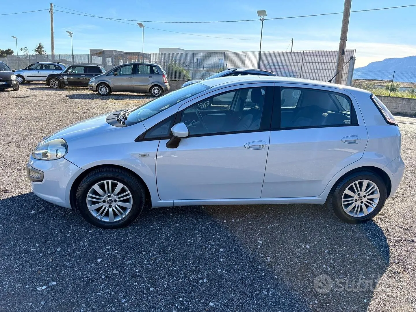 Fiat Punto Evo 2011 photo 3