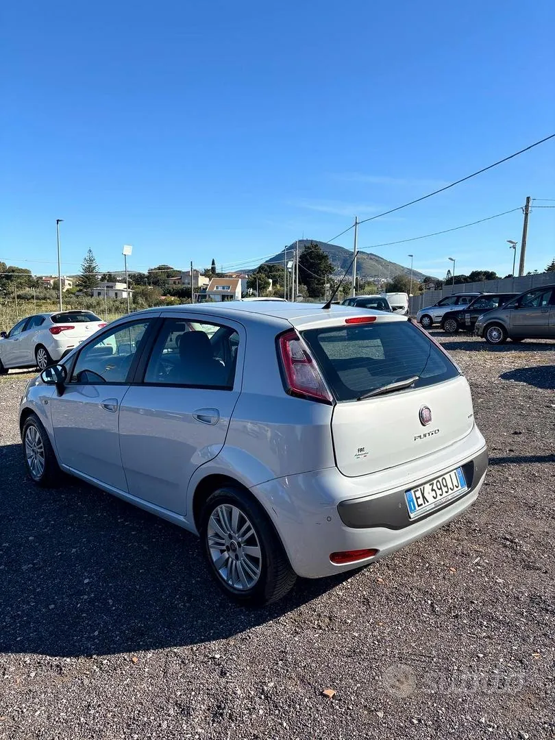 Fiat Punto Evo 2011 photo 4