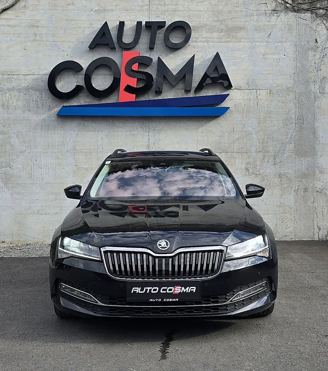 Skoda Superb 2022 photo 2
