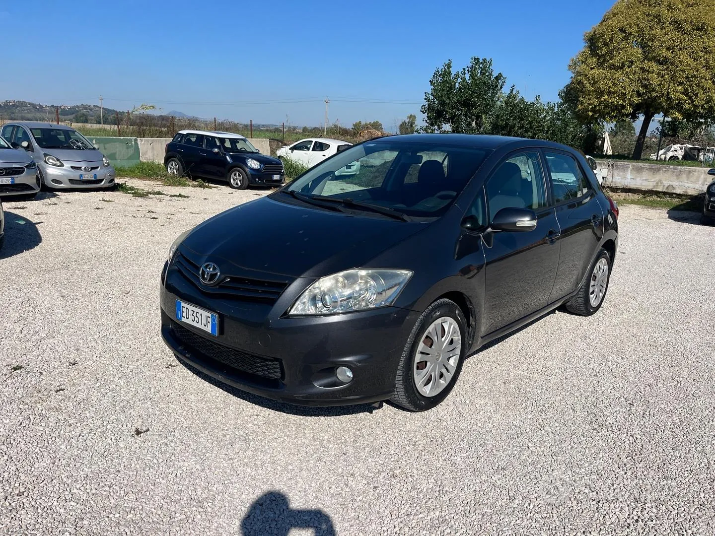Toyota Auris 2012 photo 2
