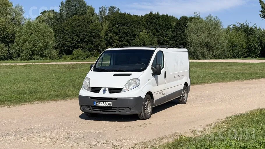 Renault Trafic 2008 photo 2
