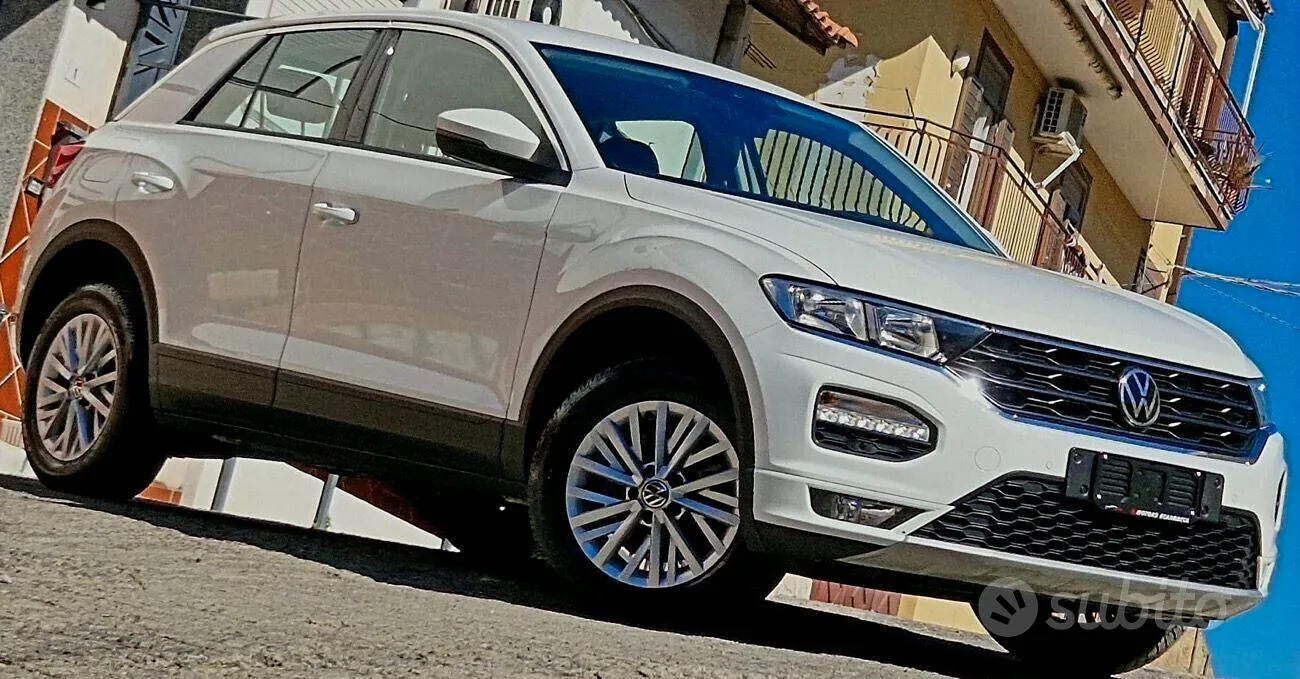 Volkswagen T-Roc 2021 photo 2