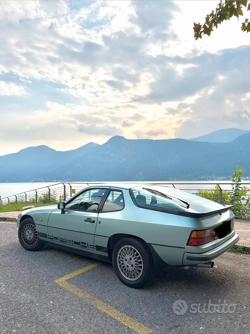 Porsche 924
