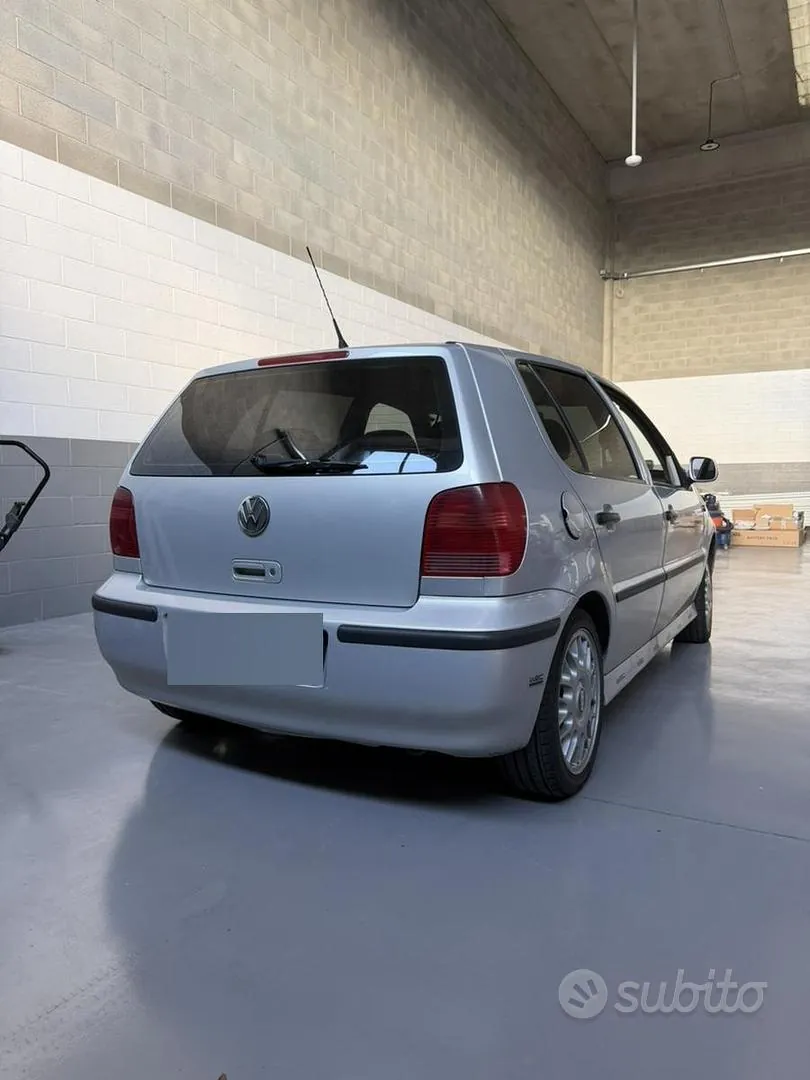 Volkswagen Polo 2000 photo 2
