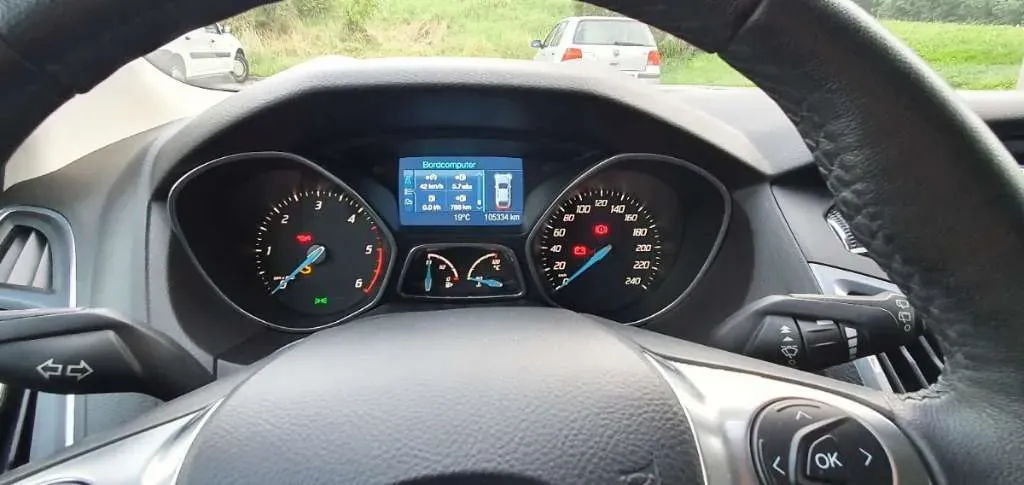 Ford Focus 2011 photo 3