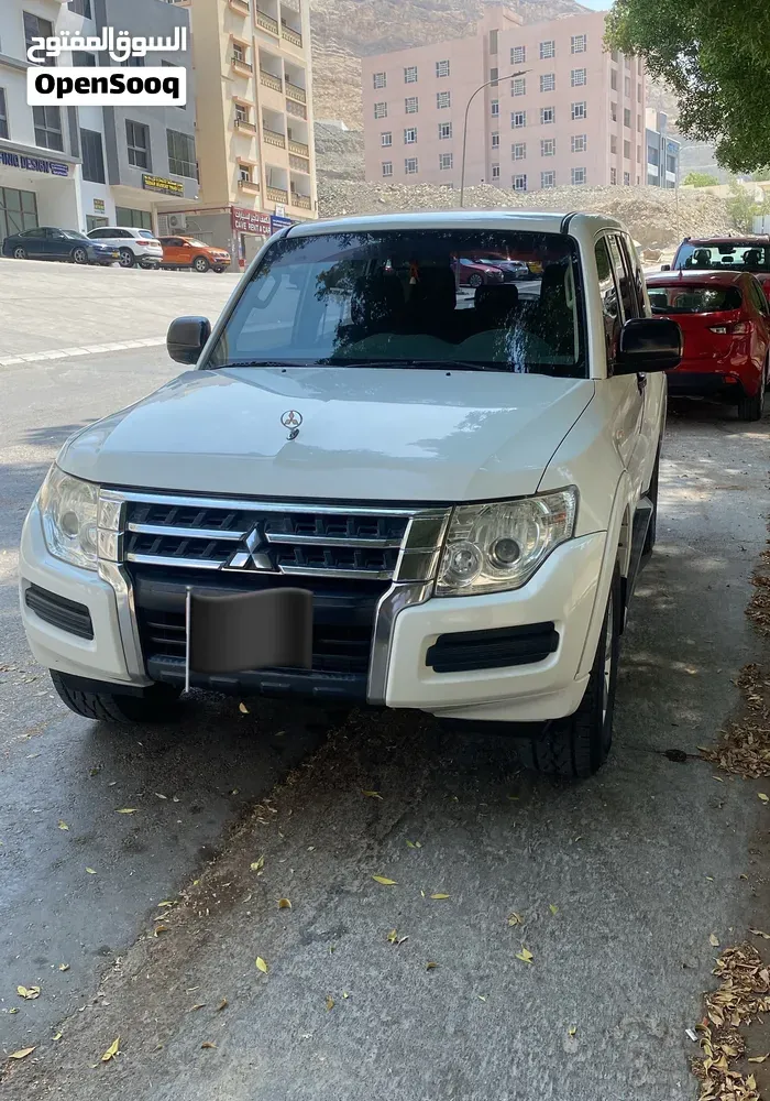 Mitsubishi Pajero 2017 photo 4