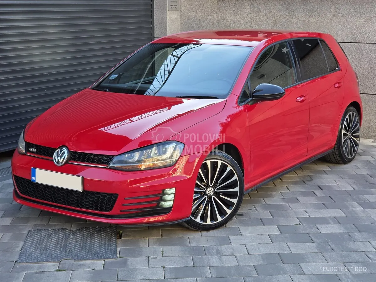 Volkswagen Golf 2013 photo 2
