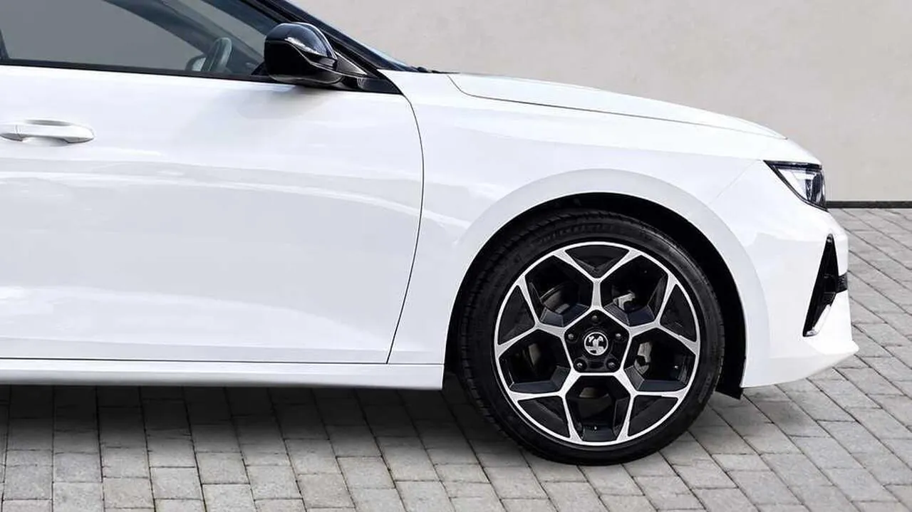Vauxhall Astra 2026 photo 3
