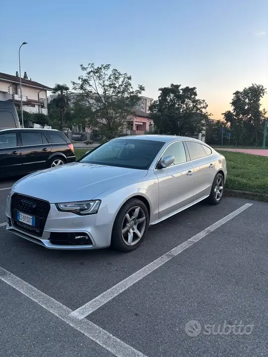 Audi A5 2013 photo 2