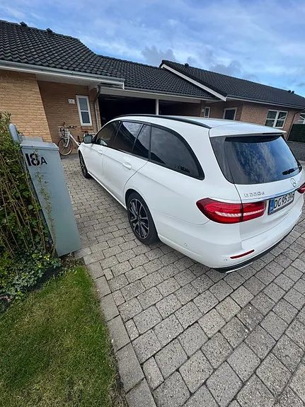 Mercedes-Benz E220 D 2016 photo 4