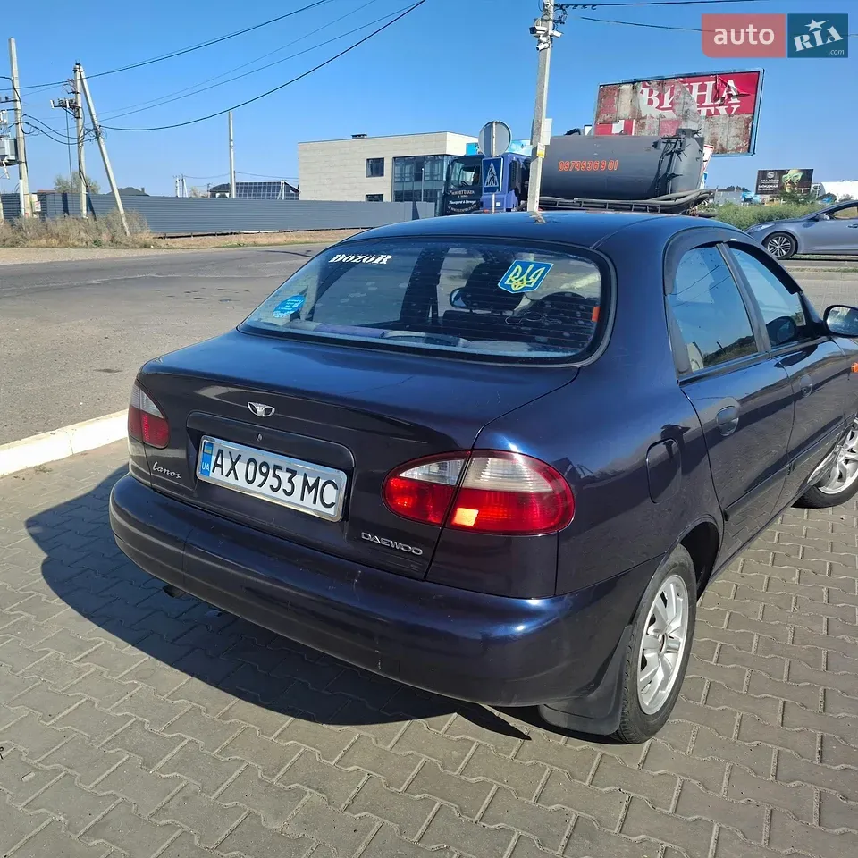 Daewoo Lanos 2003 photo 2