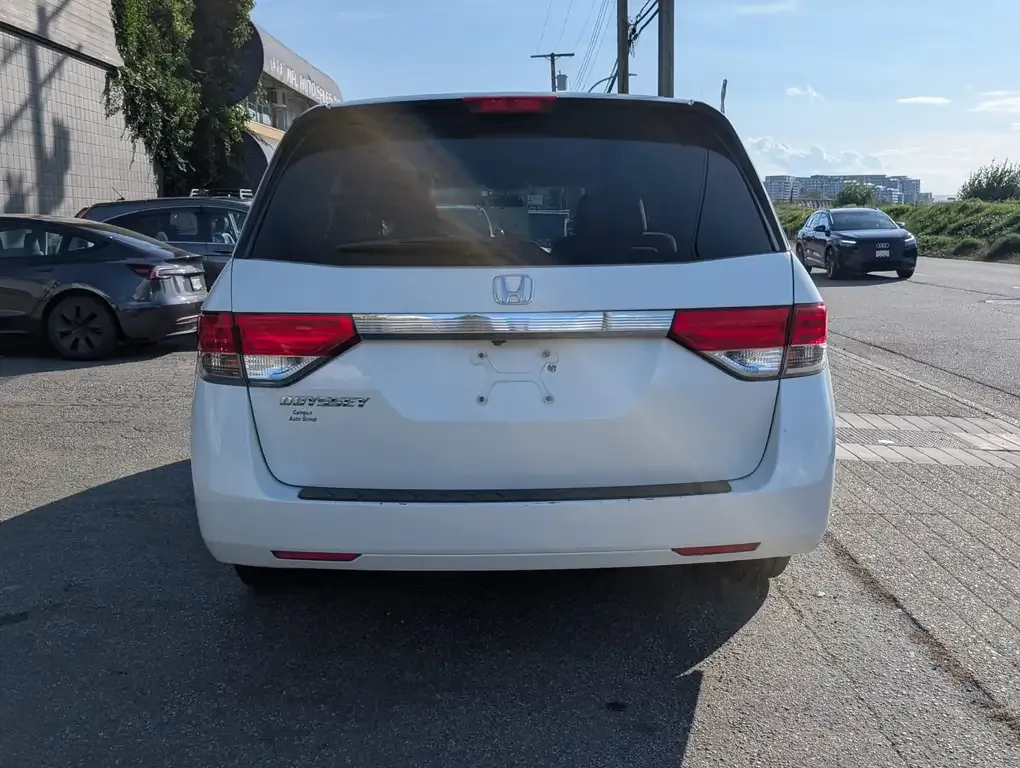 Honda Odyssey 2017 photo 4