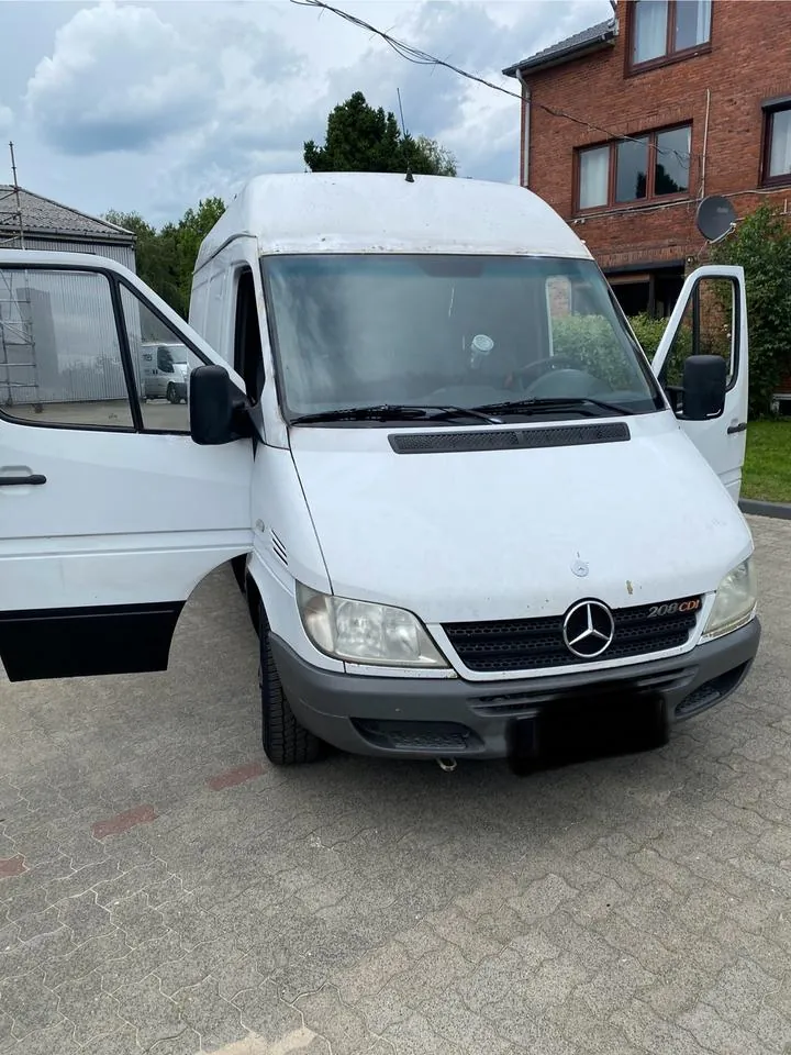 Mercedes-Benz Sprinter