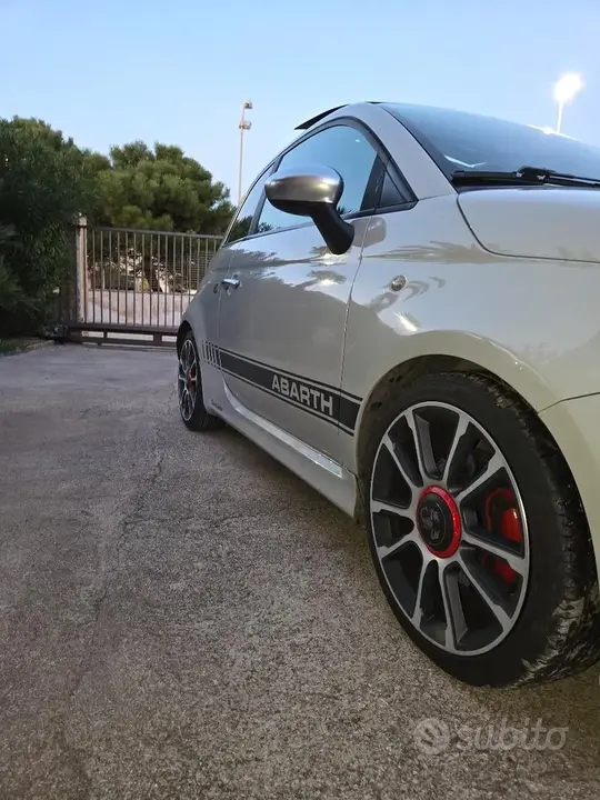 Abarth 595 2018 photo 3