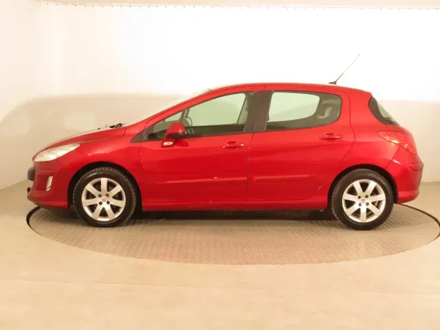 Peugeot 308 2008 photo 2